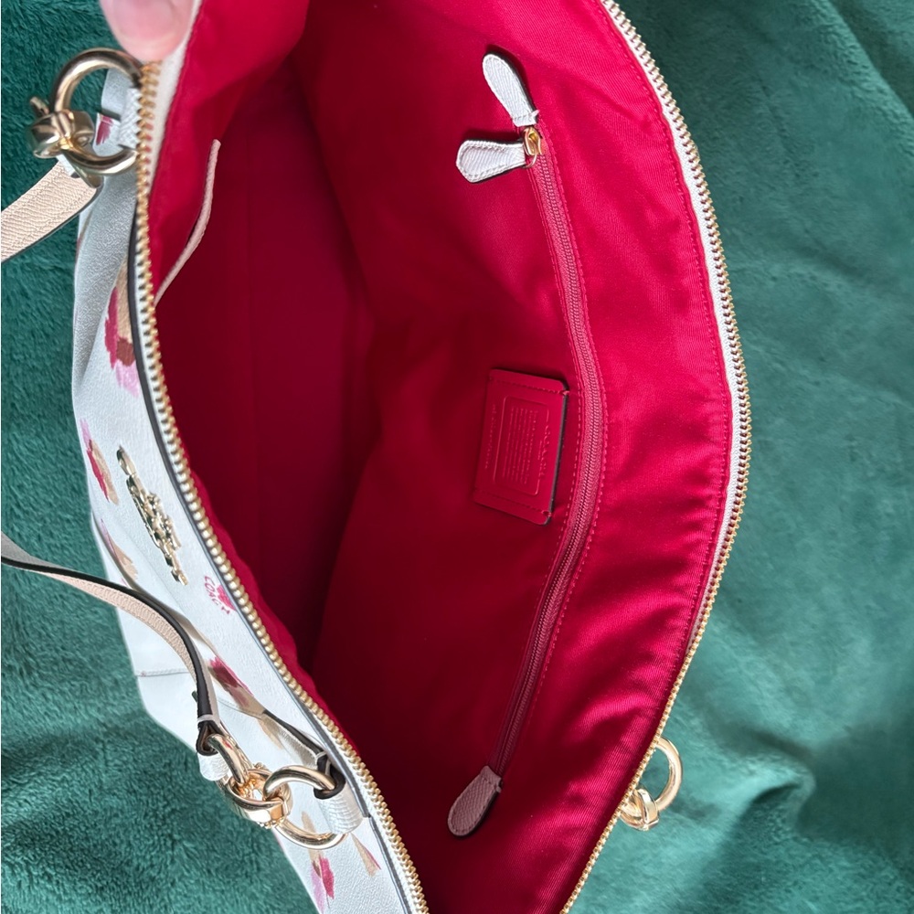 Coach Ava Tote Bag in Field Floral - Picture 3 of 6